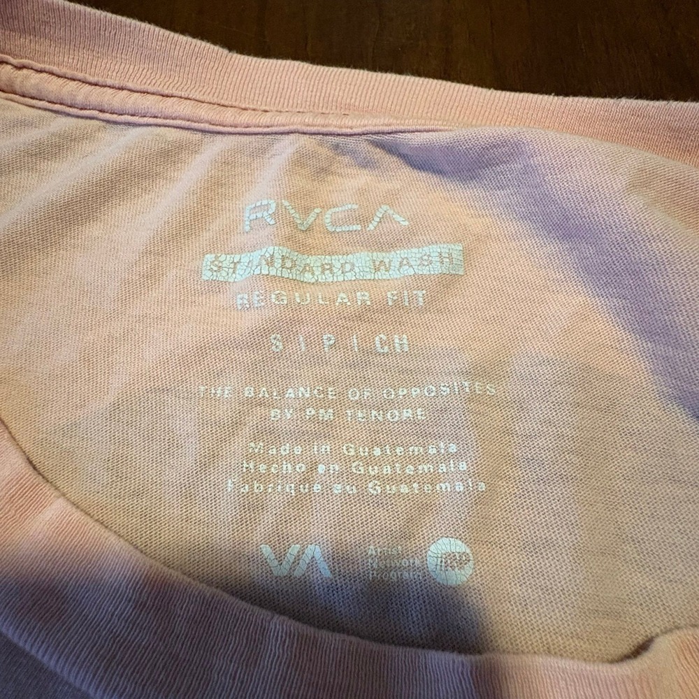 RVCA Graphic T-Shirt Size Small Pink Tie Dye Back Logo Skate Surf Streetwear Men - Picture 4 of 4